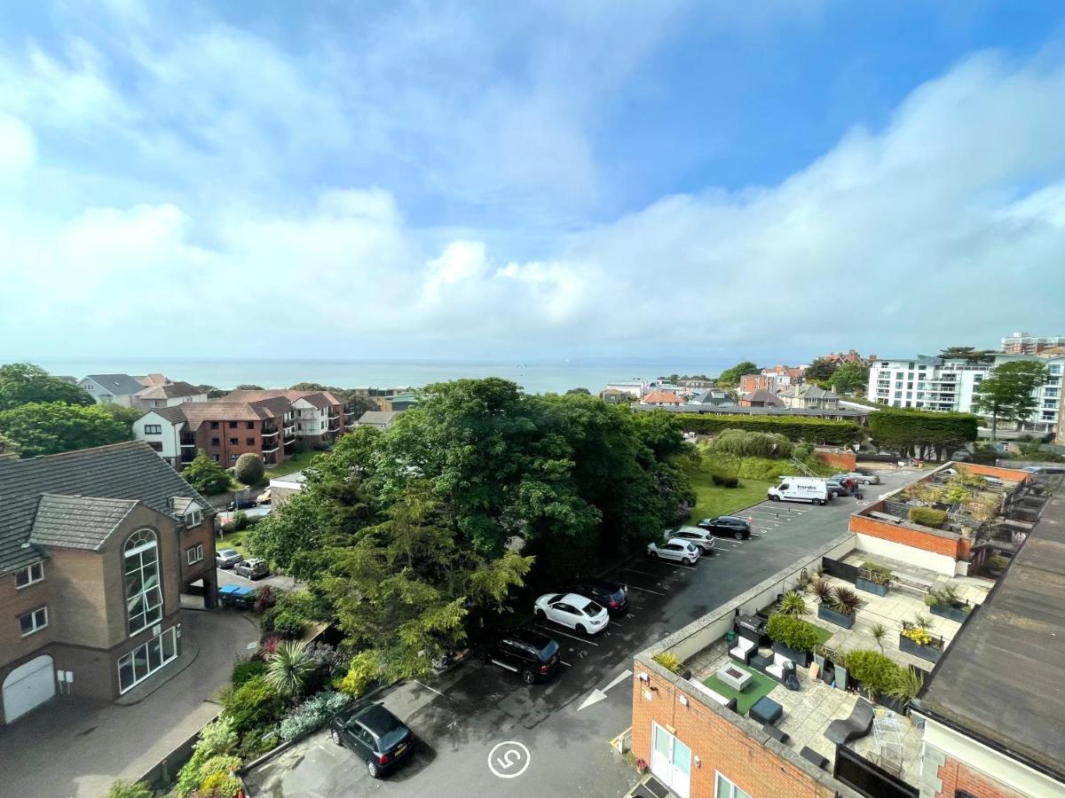 Sea View Family Stay By Beach Gym & Parking Борнмут Экстерьер фото