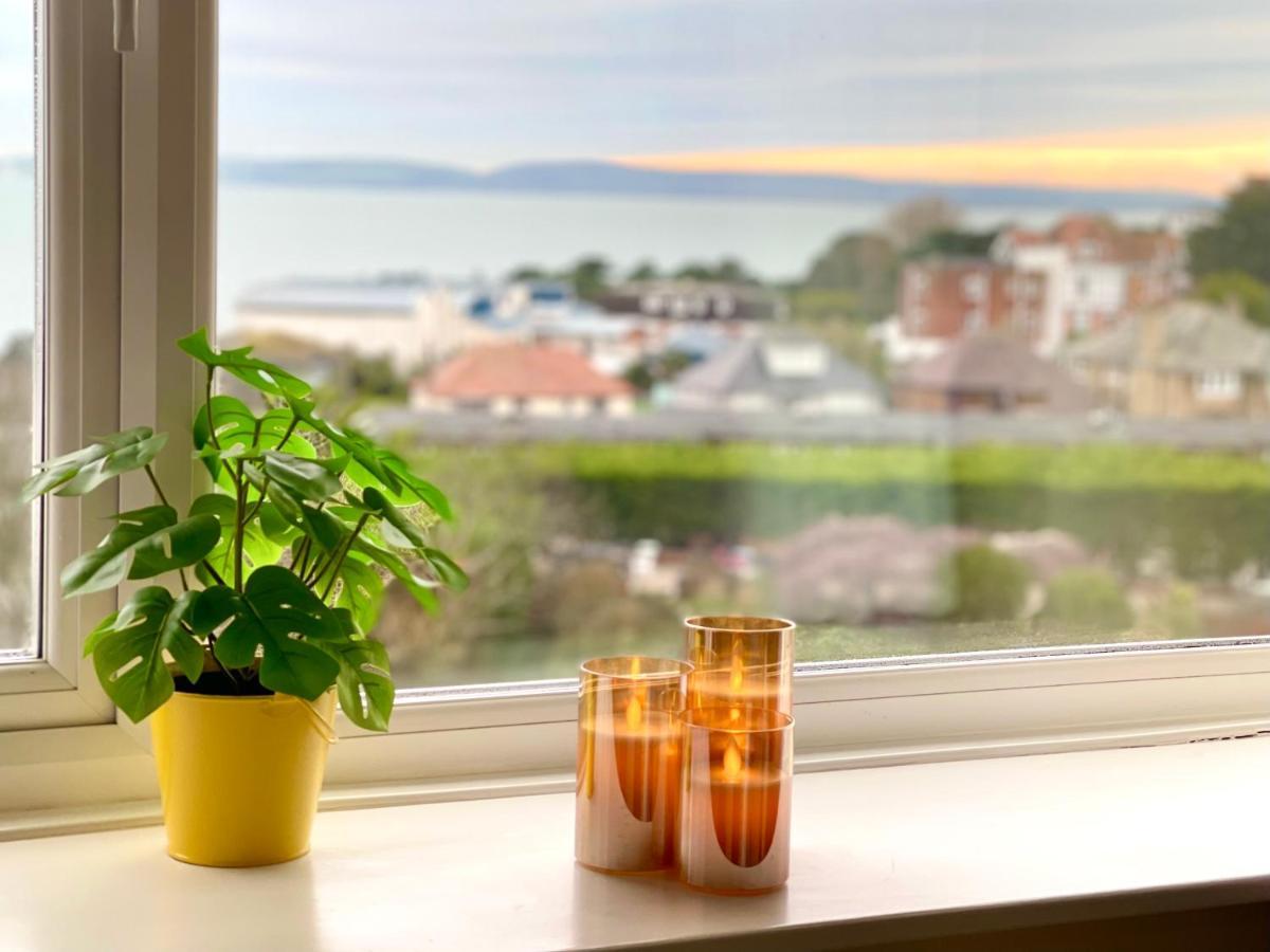 Sea View Family Stay By Beach Gym & Parking Борнмут Экстерьер фото