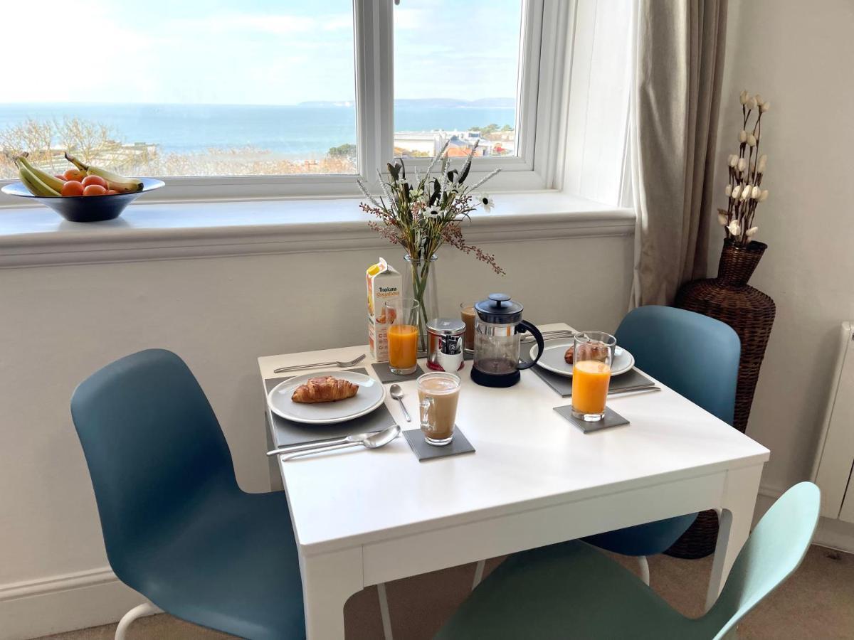 Sea View Family Stay By Beach Gym & Parking Борнмут Экстерьер фото